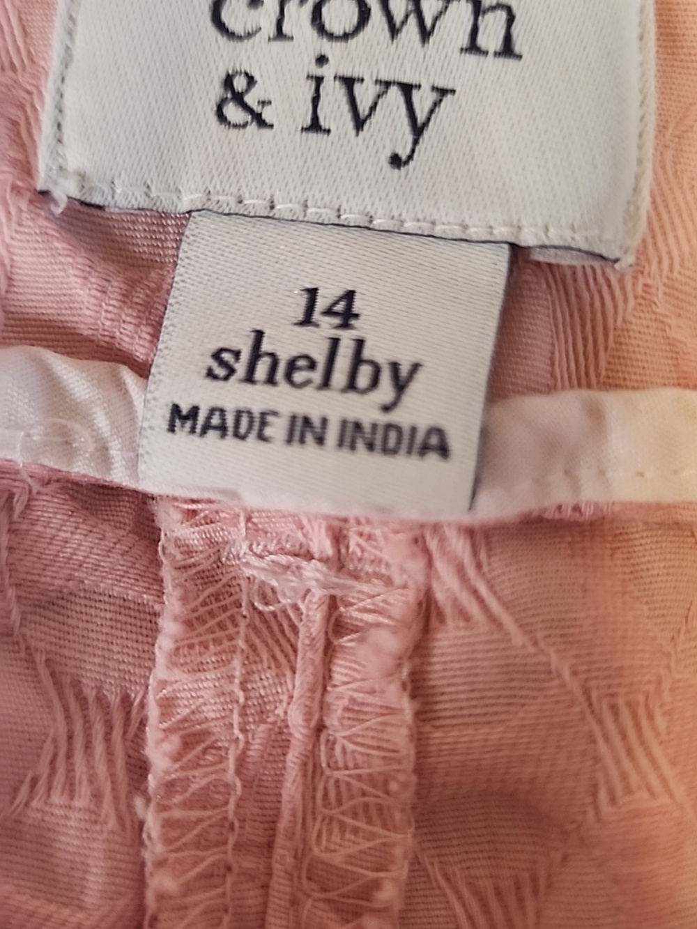 Crown And Ivy Womens Pink Plus Size Mid Rise Textured Scalloped Hem Shorts - Picture 13 of 14